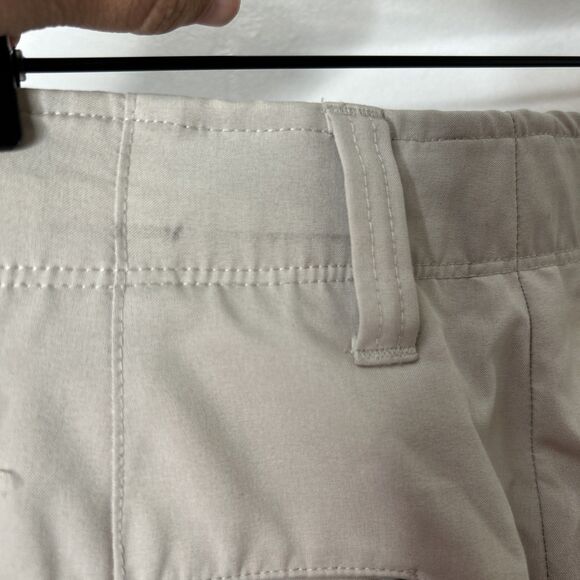 Lot Of 3 Callaway Golf Shorts Gray, Khaki And Stone Men's Size 33 Work Casual - Picture 5 of 9